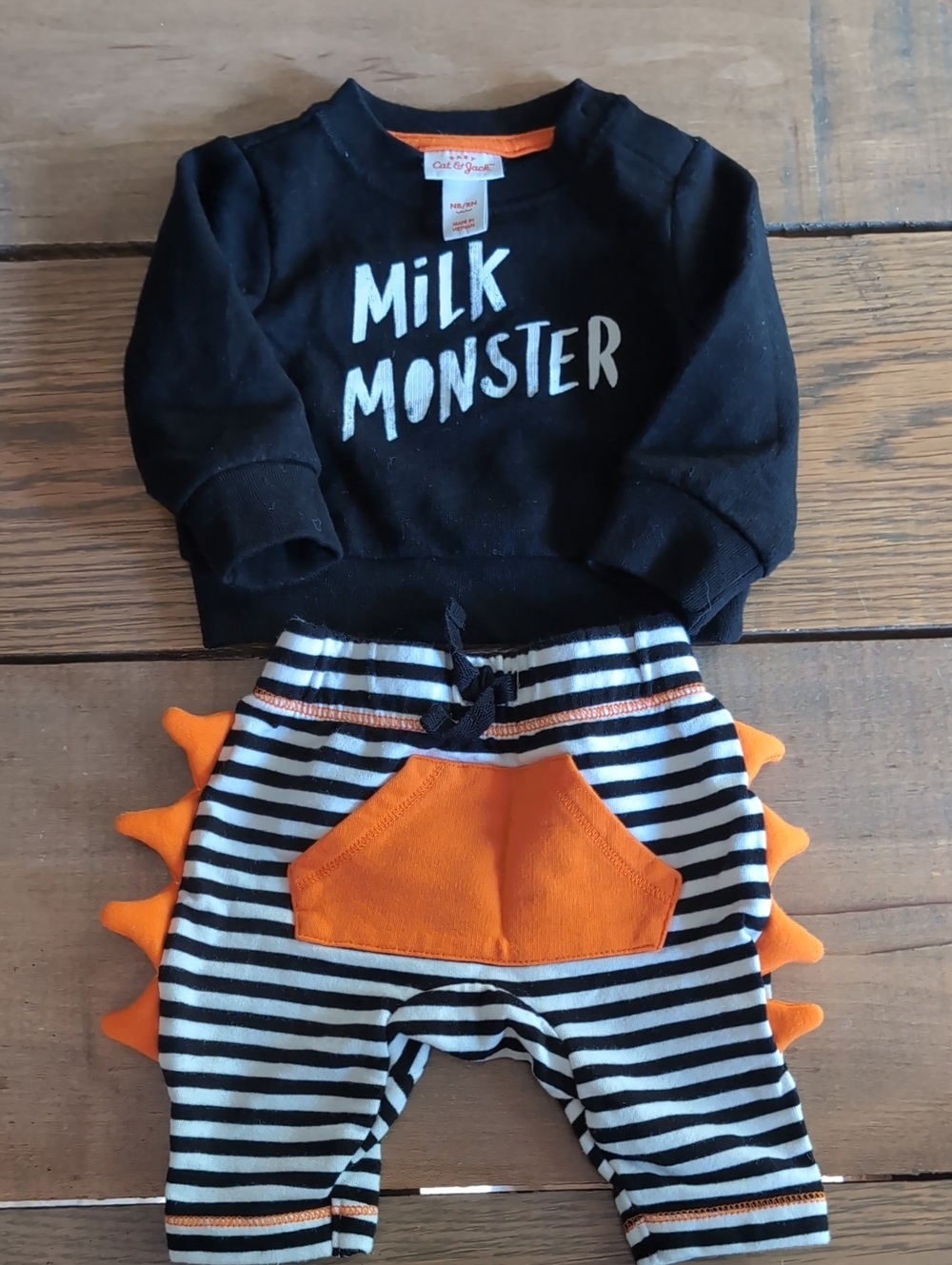 Cat & Jack NB Halloween Milk Monster outfit